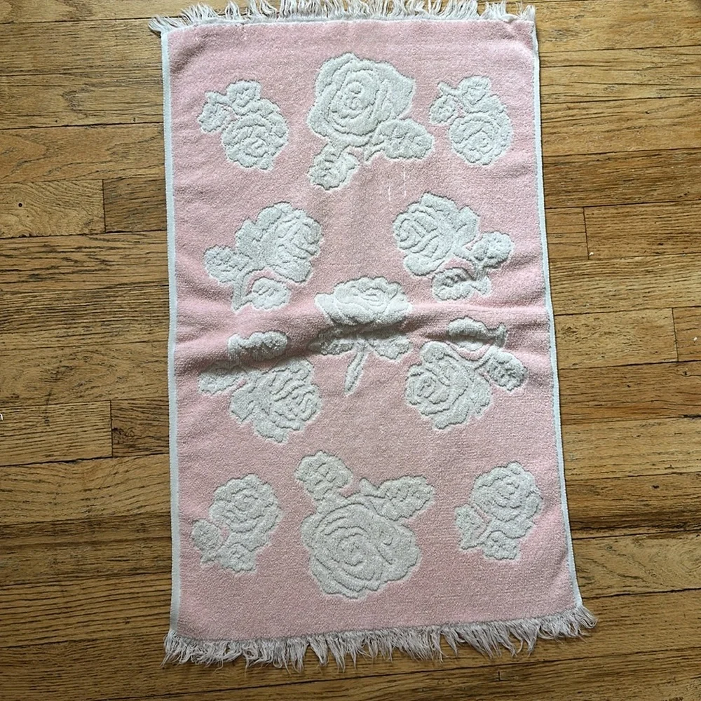 Vintage Floral Hand Towel